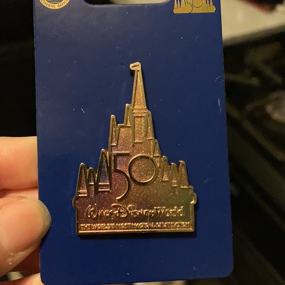 ✨Iridescent WDW 50th Castle Pin! Rare & Hard to find! - Picture 2 of 3